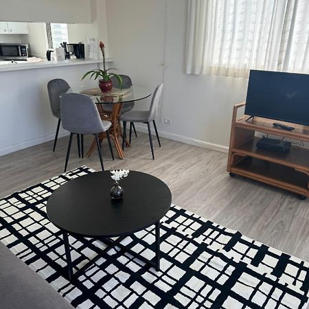 شقة 1508- Heart Of Waikiki With Kitchen-Free Parking-King Bed-Corner Unit هونولولو المظهر الخارجي الصورة
