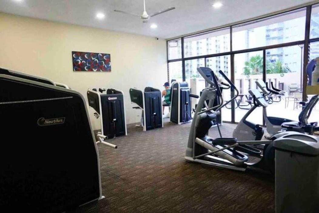 شقة 1508- Heart Of Waikiki With Kitchen-Free Parking-King Bed-Corner Unit هونولولو المظهر الخارجي الصورة